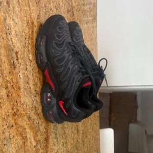 Nike Black and Red Air Max Sneakers
